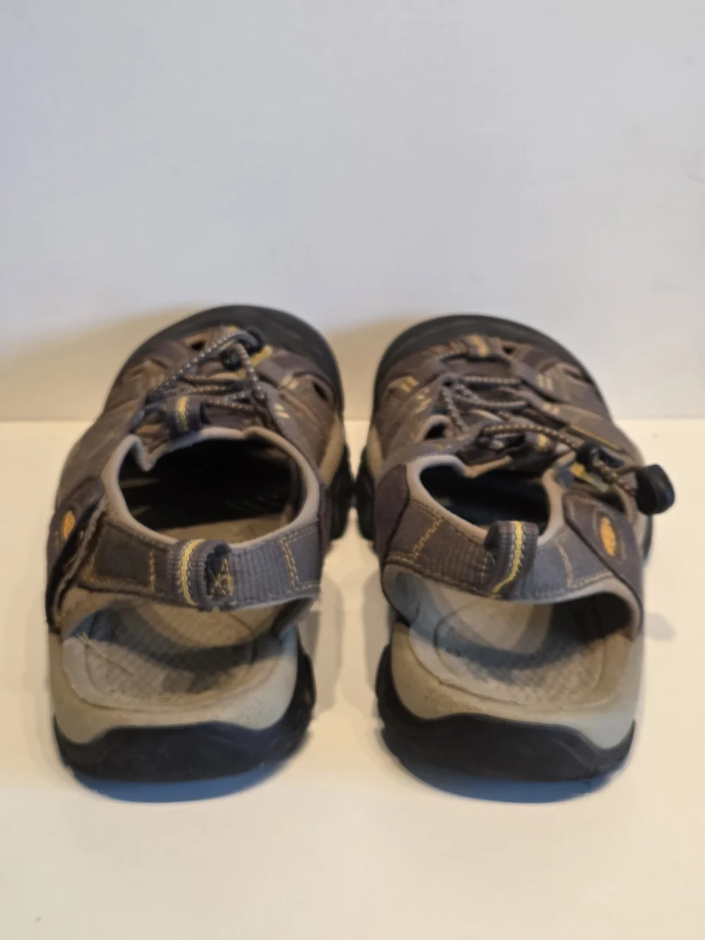 Keen Sandals Men’s 8.5 Newport H2 Olive Green/Yellow Water Hiking Active Sport